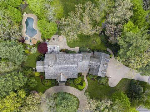 108 Dover Rd, Wellesley, MA 02482 photo 2