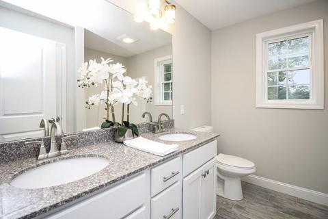 64 Ambrose St, Springfield, MA 01109 photo 26