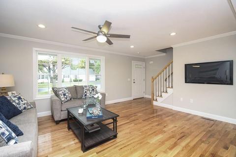 64 Ambrose St, Springfield, MA 01109 photo 8
