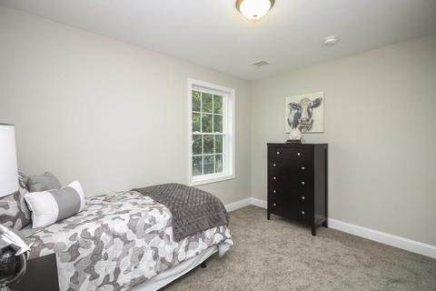 64 Ambrose St, Springfield, MA 01109 photo 21