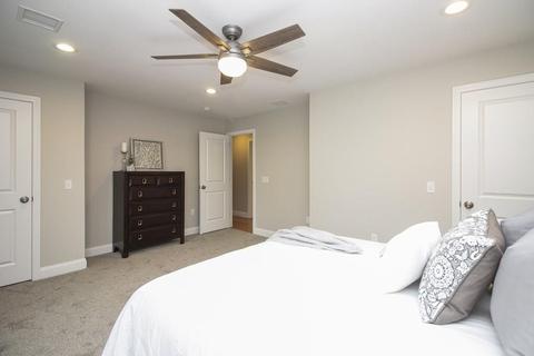 64 Ambrose St, Springfield, MA 01109 photo 14