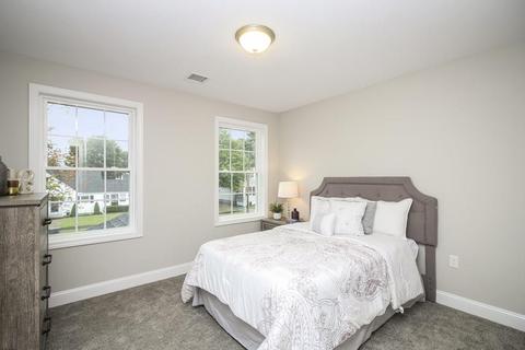 64 Ambrose St, Springfield, MA 01109 photo 22
