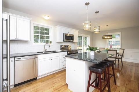 64 Ambrose St, Springfield, MA 01109 photo 6