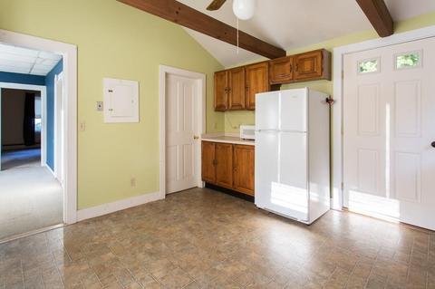 44 Nelson St, Warren, MA 01083 photo 6