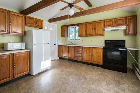 44 Nelson St, Warren, MA 01083 photo 5