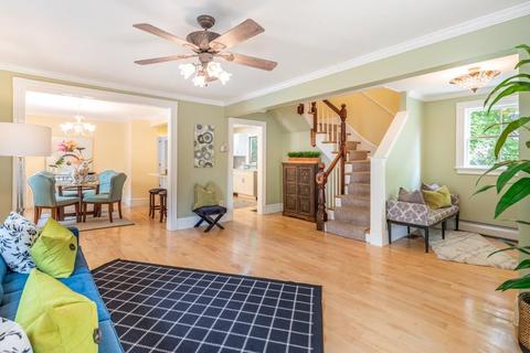 8 Morgan Park, Reading, MA 01867 photo 5