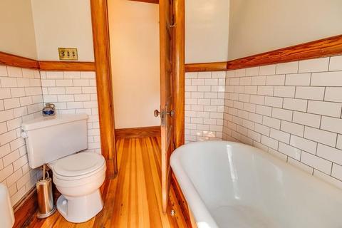 58 Holyoke St, Easthampton, MA 01027 photo 31