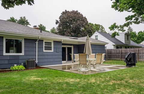 43 Briarcliff St, Springfield, MA 01128 photo 9
