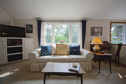 5 Vine St, Gloucester, MA 01930 photo 15