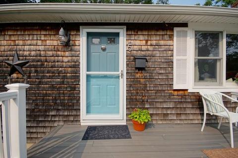 5 Vine St, Gloucester, MA 01930 photo 3