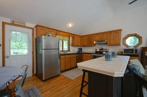 5 Vine St, Gloucester, MA 01930 photo 10