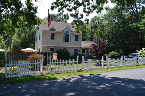68 Maple St, Methuen, MA 01844 photo 2