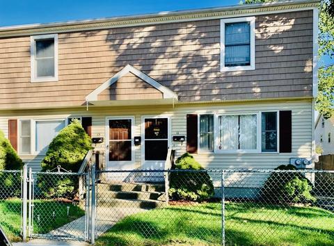 11 Bevier St, Springfield, MA 01107 photo 1