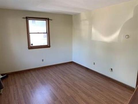 11 Bevier St, Springfield, MA 01107 photo 5
