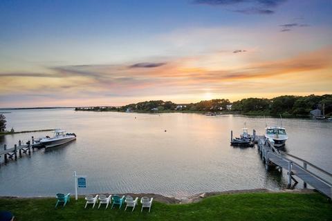 429 Monomoscoy Rd, Mashpee, MA 02649 photo 5