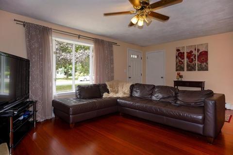 5 Rickey Dr, Maynard, MA 01754 photo 4