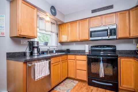 38 Wilcox St, Fall River, MA 02724 photo 14