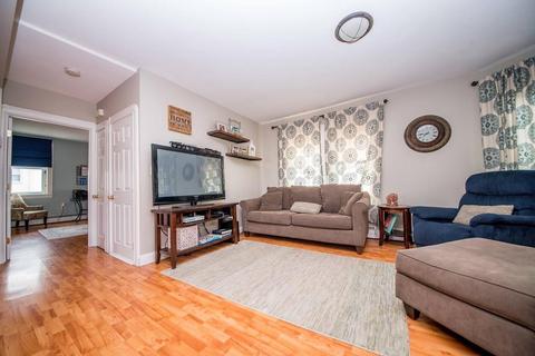 38 Wilcox St, Fall River, MA 02724 photo 8