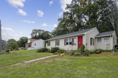 14 Raleigh Rd, Webster, MA 01570 photo 1
