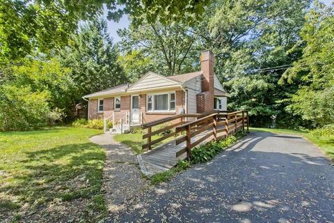 102 Melba St, Springfield, MA 01119 photo 3