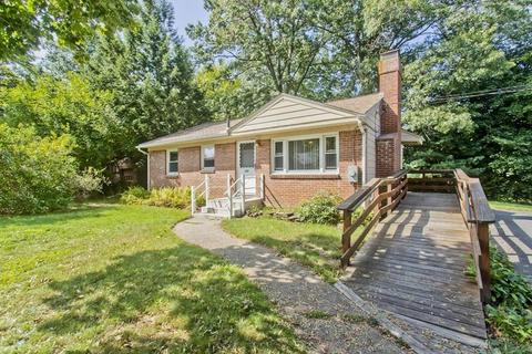 102 Melba St, Springfield, MA 01119 photo 4