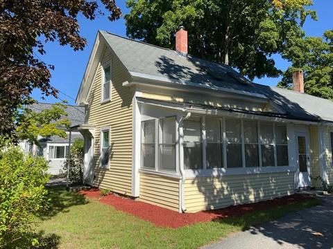17 School St, Townsend, MA 01469 photo 3