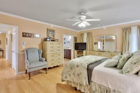 68 Monomoscoy Rd, Mashpee, MA 02649 photo 22