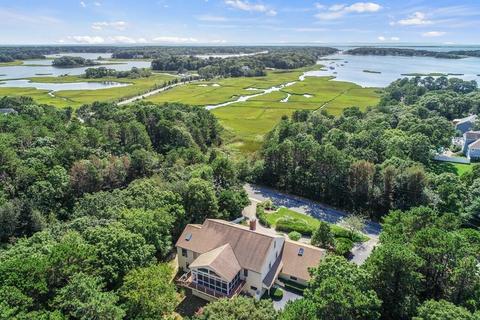 68 Monomoscoy Rd, Mashpee, MA 02649 photo 2