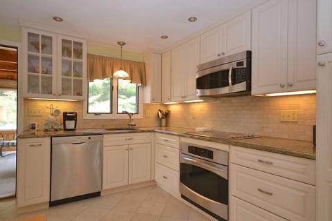 2 Cedar Hill Dr, Danvers, MA 01923 photo 16