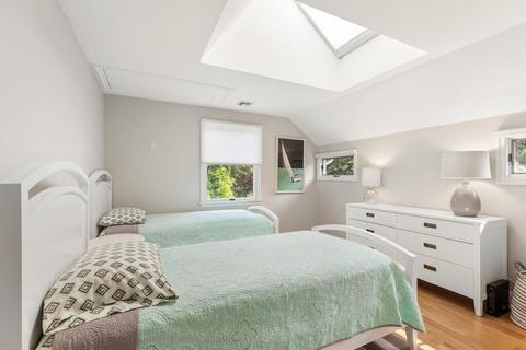 10 Wingaersheek Rd, Gloucester, MA 01930 photo 26