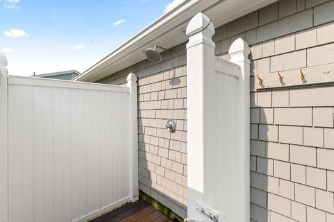 10 Wingaersheek Rd, Gloucester, MA 01930 photo 32
