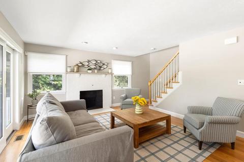 10 Wingaersheek Rd, Gloucester, MA 01930 photo 10