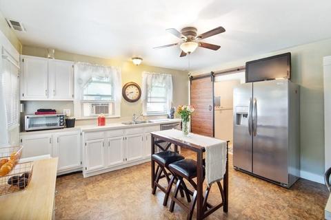 280 Tremont St, Springfield, MA 01104 photo 5