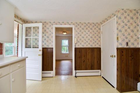 75 Macomber Ave, Springfield, MA 01119 photo 17