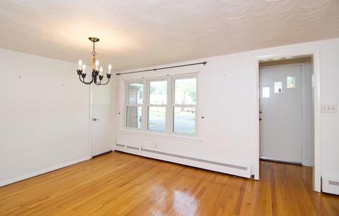 75 Macomber Ave, Springfield, MA 01119 photo 12