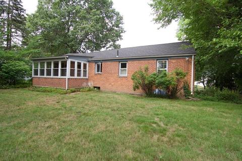 75 Macomber Ave, Springfield, MA 01119 photo 5