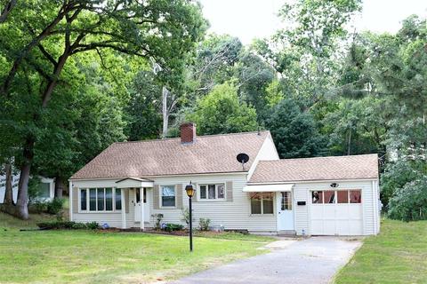 17 Overlook Dr, Springfield, MA 01118 photo 2