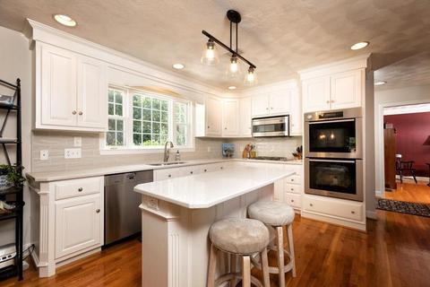 77 Saunders Ln, Rowley, MA 01969 photo 3