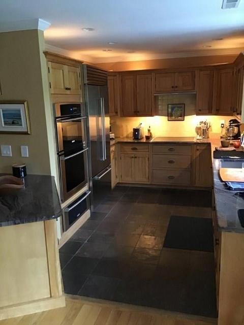 661 W Cherry St, Holyoke, MA 01040 photo 10