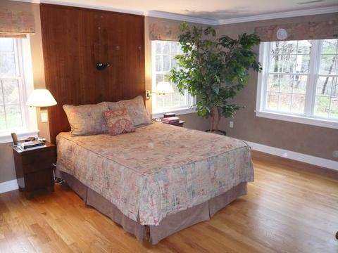 661 W Cherry St, Holyoke, MA 01040 photo 12