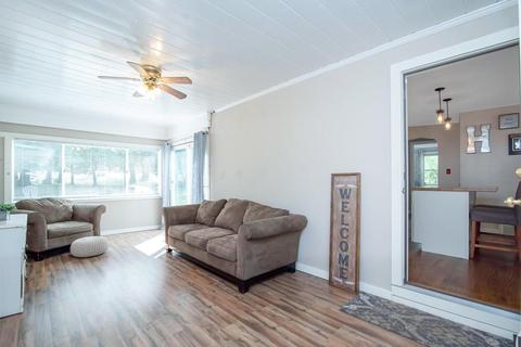 745 Plumtree Rd, Springfield, MA 01118 photo 4