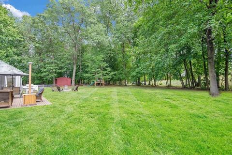 745 Plumtree Rd, Springfield, MA 01118 photo 34