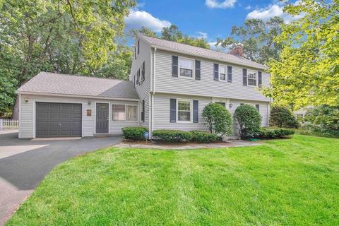 745 Plumtree Rd, Springfield, MA 01118 photo 1