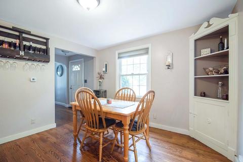 745 Plumtree Rd, Springfield, MA 01118 photo 11