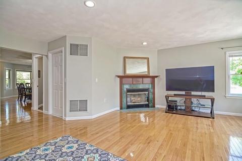 2 Carnation Cir #B, Reading, MA 01867 photo 7