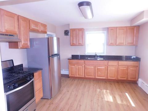 588 Woodman St, Fall River, MA 02724 photo 5