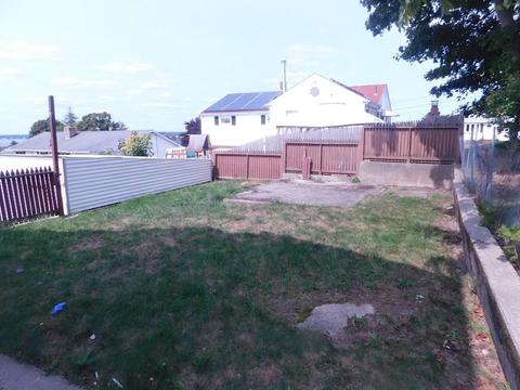 588 Woodman St, Fall River, MA 02724 photo 18