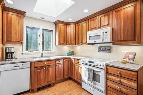 45 Field Pond Dr, Reading, MA 01867 photo 13
