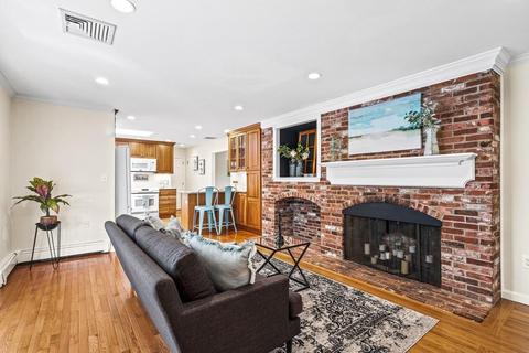 45 Field Pond Dr, Reading, MA 01867 photo 9