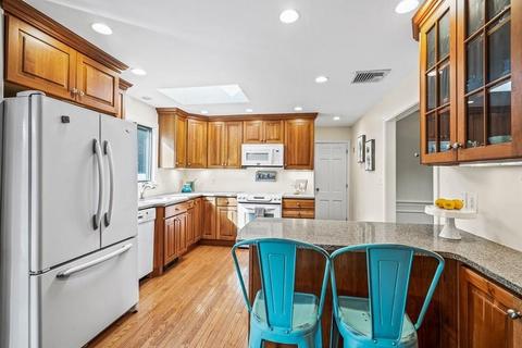 45 Field Pond Dr, Reading, MA 01867 photo 14